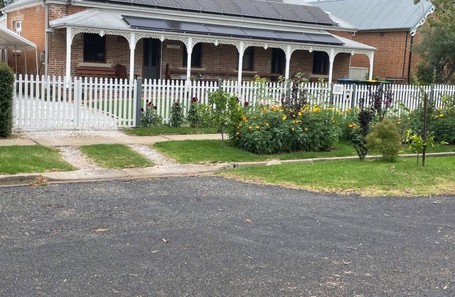 A Homestead on Market