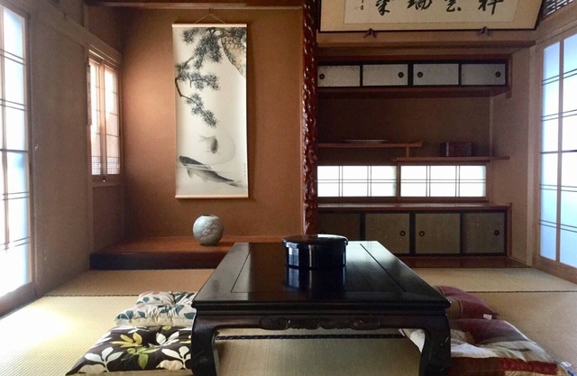 A house with a Showa retro atmosphere within walking distance of JR Noboribetsu Station