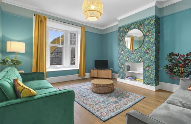 A Lovely, Luxury flat close to attractions and beach