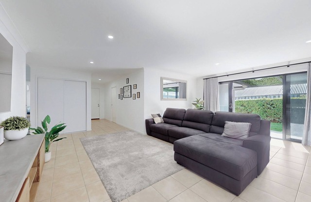 A Peaceful Private Home away from Home in Pacific Pines