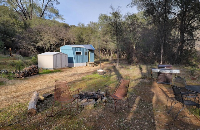 A perfect getaway surrounded by nature and close to town