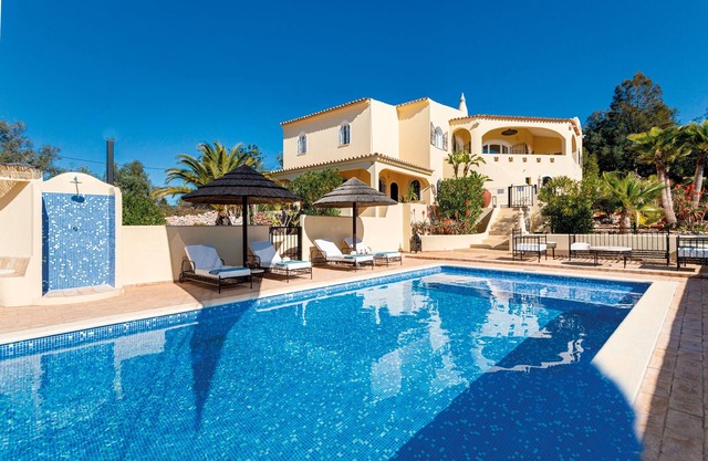 A perfect house on the right place with a unique and distinctive location