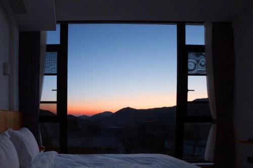 A Period - Chuxiushanju Relaxing and Rejuvenating Hot Spring Accommodation