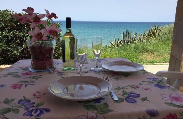 A quiet house with 800 square metres garden on the sea