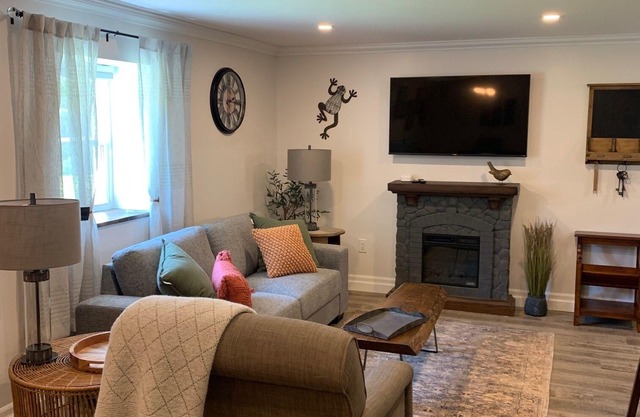 A quiet retreat, conveniently located near the historic part of Trinity!