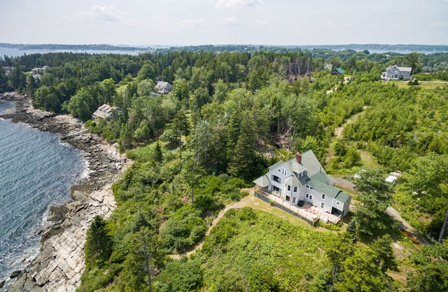 A quintessential Maine cottage experience, captivating guests of all ages