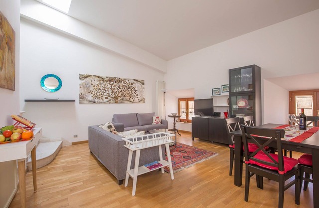 A romantic loft in the enchanting city of Siena with lift, Air C. and WIFi
