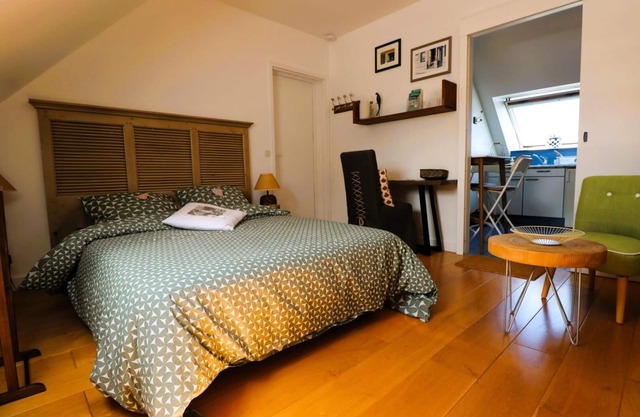 A Saint-malo, Dans le Quartier de Rochebonne et à 1.8km du Bourg de Rothéneuf, Agréable Location de