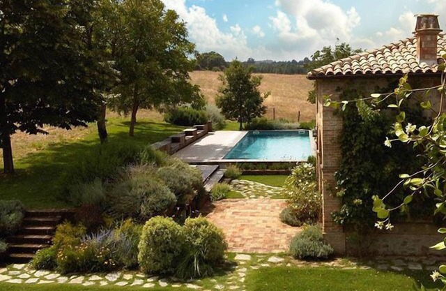 A Stunning Property with Private Pool Tucked into the Umbrian Countryside