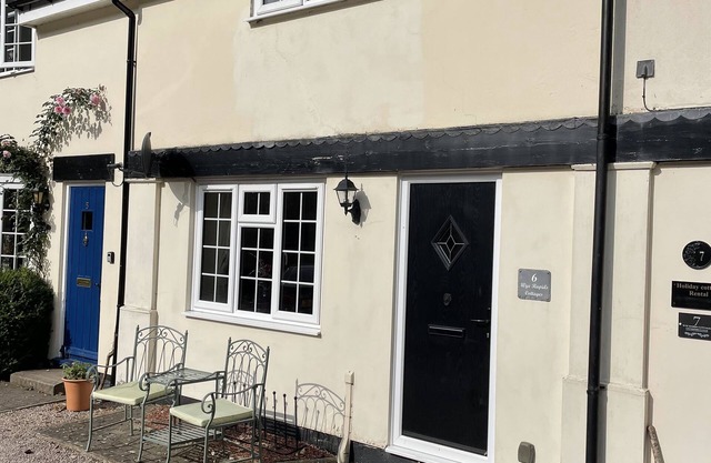 A terraced mews cottage close to the banks of the River Wye with beautiful views