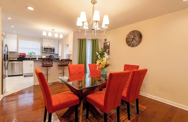 A touch of Heaven ☀️Elegant and Cozy Home near Saint Joseph University With AC