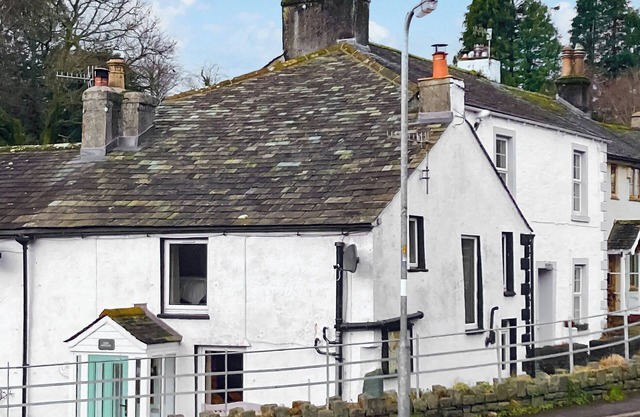 A traditional Lakeland cottage situated in the heart of Portinscale village.