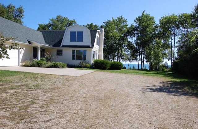 A Tranquil Bluff Retreat Overlooking Lake Huron