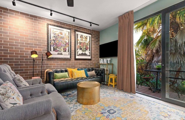 A Unique Artful Hideaway Near Dining and Rail