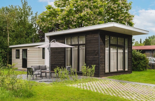 A warm, cozy cottage with a nice outdoor area ✨