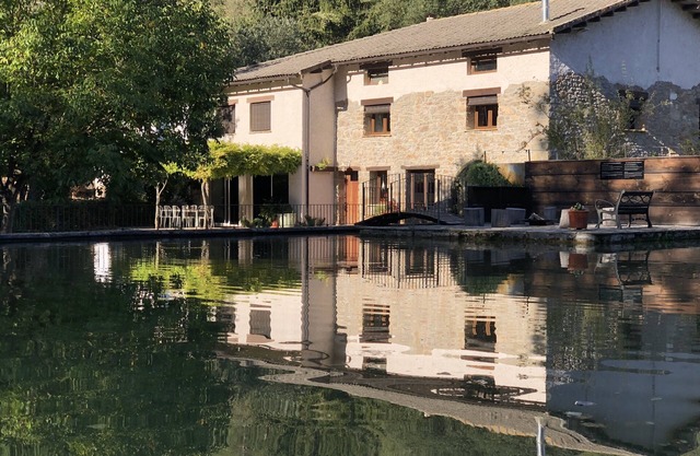A Water House (full rent) 8-16 people