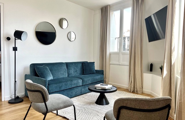A Wonderful 1-BR in Grands-Boulevards