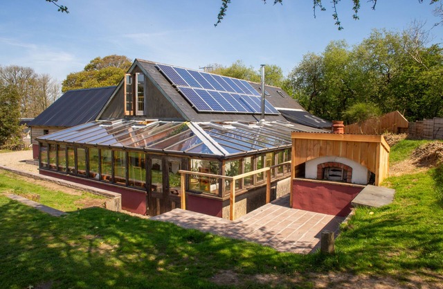 A wonderful barn conversion holiday cottage in the foothills of the Preseli Mountains.