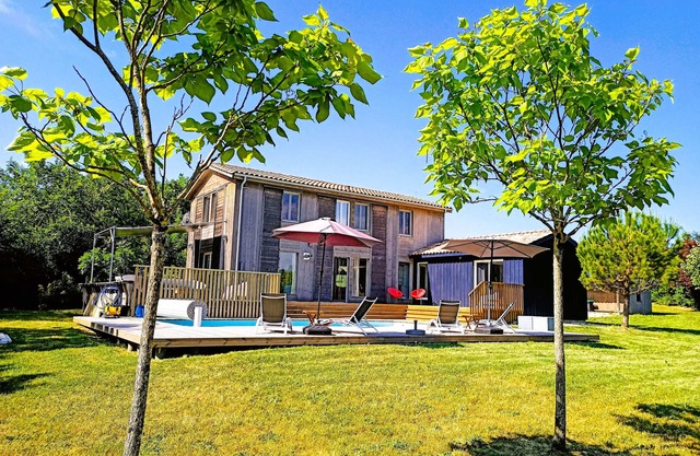 A wooden house, a blend of authenticity and refinement