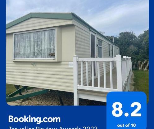 A13 THE CHASE 8 Berth Caravan