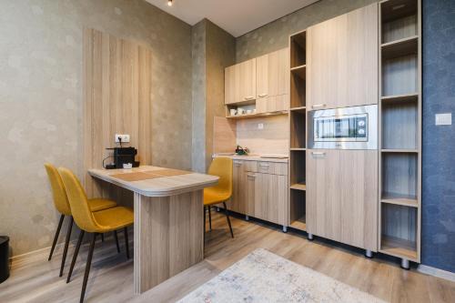 А17 Plovdiv Apartments - Close to University hospitals, Rowing Channel and Mall Plovdiv