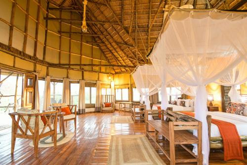 Aardvark Safari Lodge