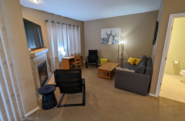 Aazure Like It - Eagle Crest Resort, Fun & Relaxation Headquarters