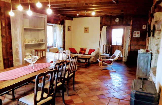 Abaynat: self catering 10 people near Font Romeu