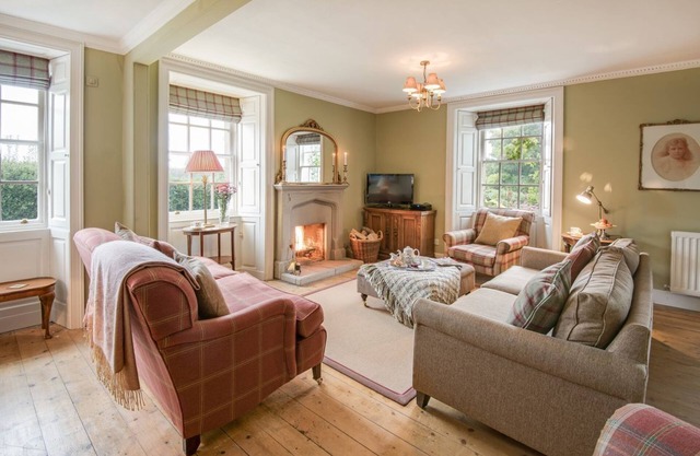 ABBEY HOUSE Coldstream - An Elegant Period House With Fabulous Riverside Views