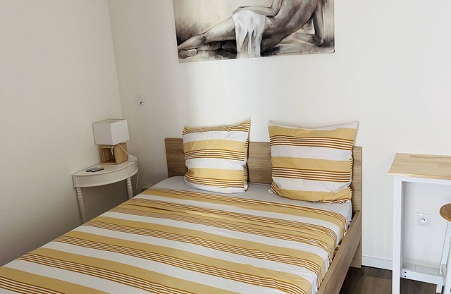 Abrilove Petit Studio de 15 m², Coin Cuisine, Salle de Bain