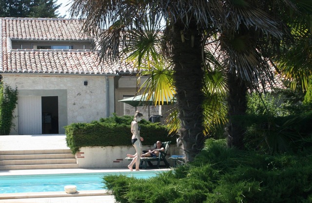 Accessible Gites With Pool In Landscaped Grounds Of 13th Century French Manoir
