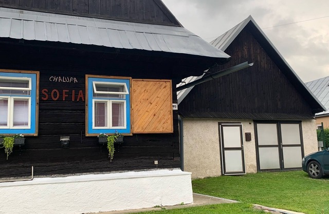 Accommodation in a 120-year-old cottage Sofia