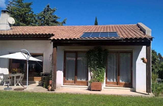 Accommodation in villa with independent access