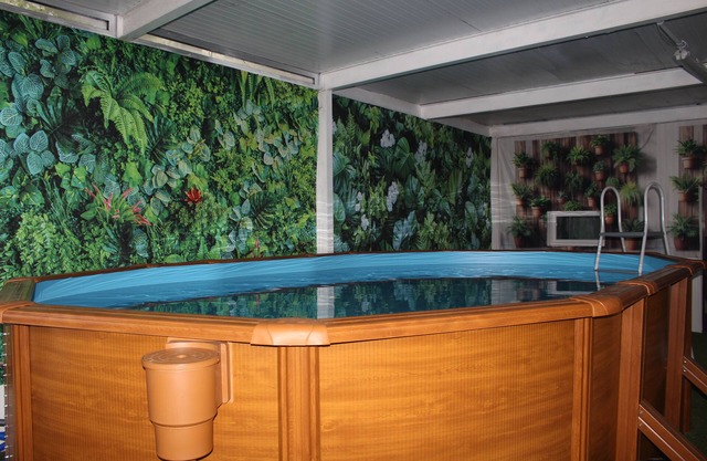 Accommodation with heated indoor pool, jacuzzi and balcony with panoramic views