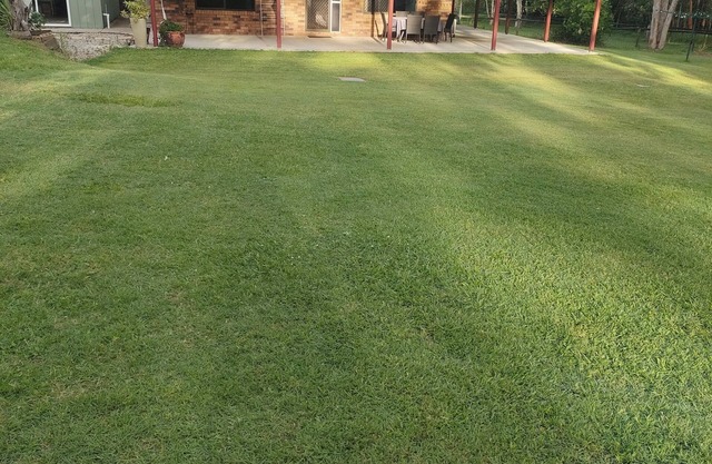 Acreage Guest House set on 1 1/2 Acres