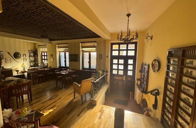 Ada Apartments