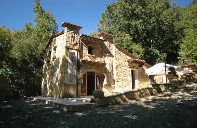 Adamo ed Eva: house in the park