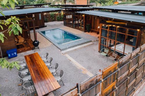 Adirek Pool Villa