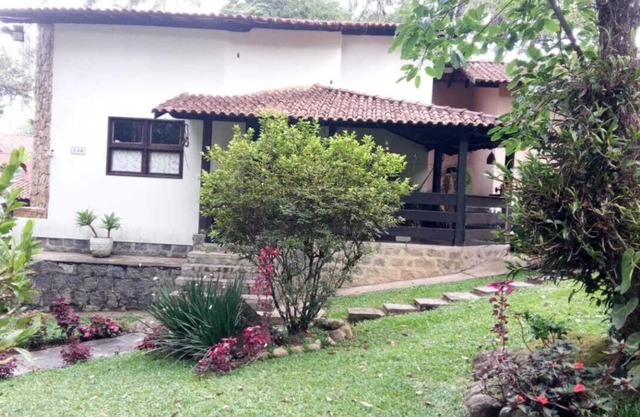 Adonai Mansion House in Penedo Waterfalls