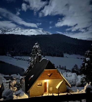 Adorable Chalet Sur le lac de Payolle