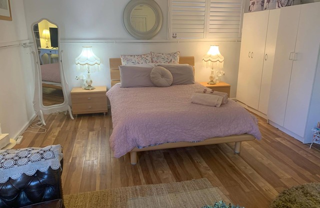 Adorable Country Studio (pet friendly) additional charges
