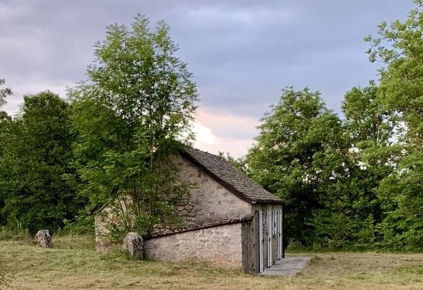 Adorable petite maison en pleine nature