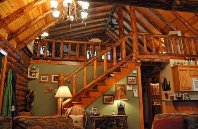 Adventurous Vacation Getaway at the Possum Lodge Cabin!