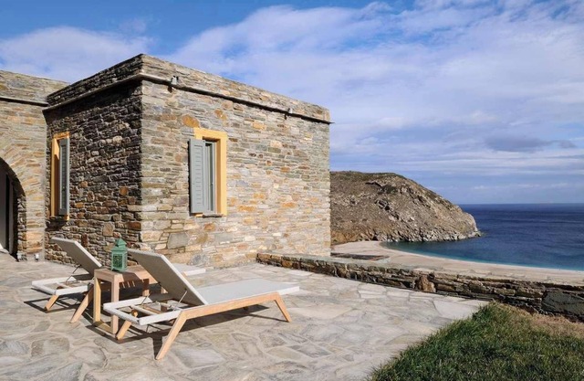 Aegea Blue Villa – 4BR Sea View Estate, 400m²