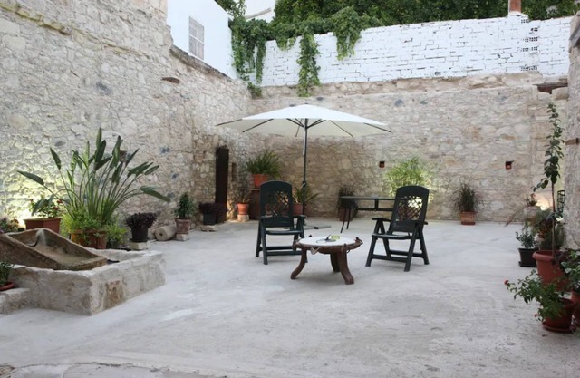 Afames House - Beautiful Traditional House