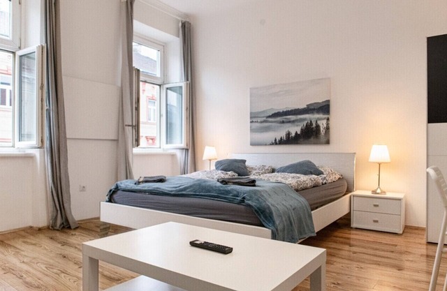 Affordable 2BR Apt. Connected To The Whole City