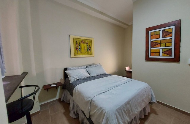 Affordable, Centrally-located, Independent Zona Colonial Room with all Amenities