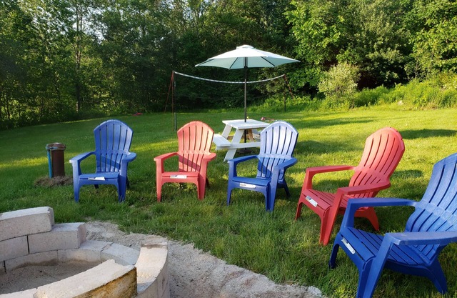 Affordable Family Rates ~ 3 Bedrm 3 Bathrm home. Outside game area is completed