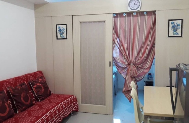 Affordable Fully Furnished 1 Bedroom Condo Unit with Unlimited Wifi and TV Cable