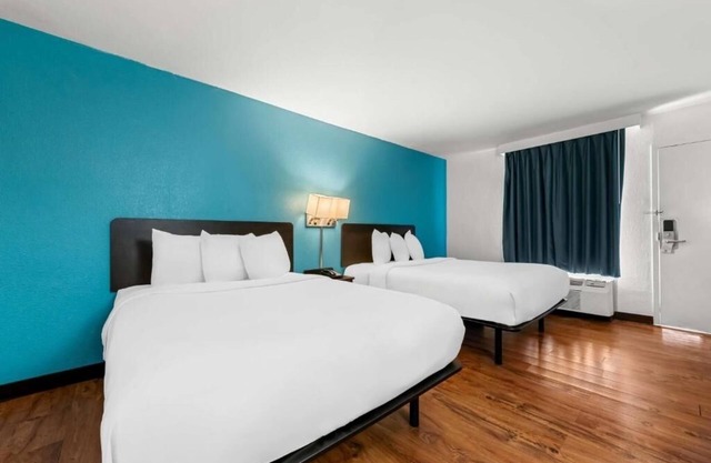 Affordable Stay Complete with Pool and Complimentary Parking